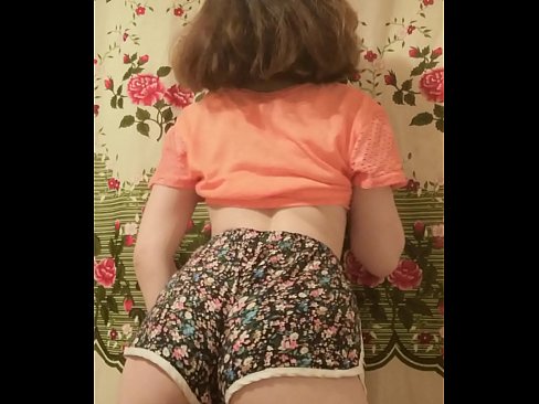❤️ Gadis muda seksi menanggalkan celana pendeknya di depan kamera ❌ Porno di porno id.porno24-7.ru
